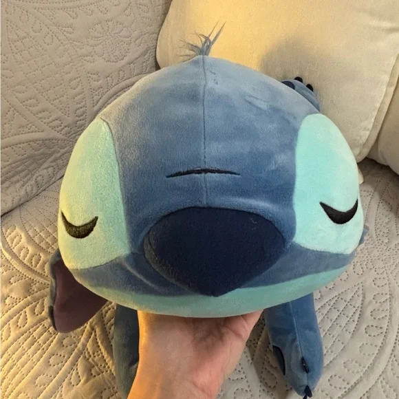 Disney Store Stitch Cuddleez large plush toy - Picture 2 of 4